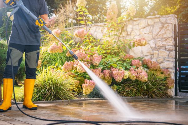 pressure washing outside the house